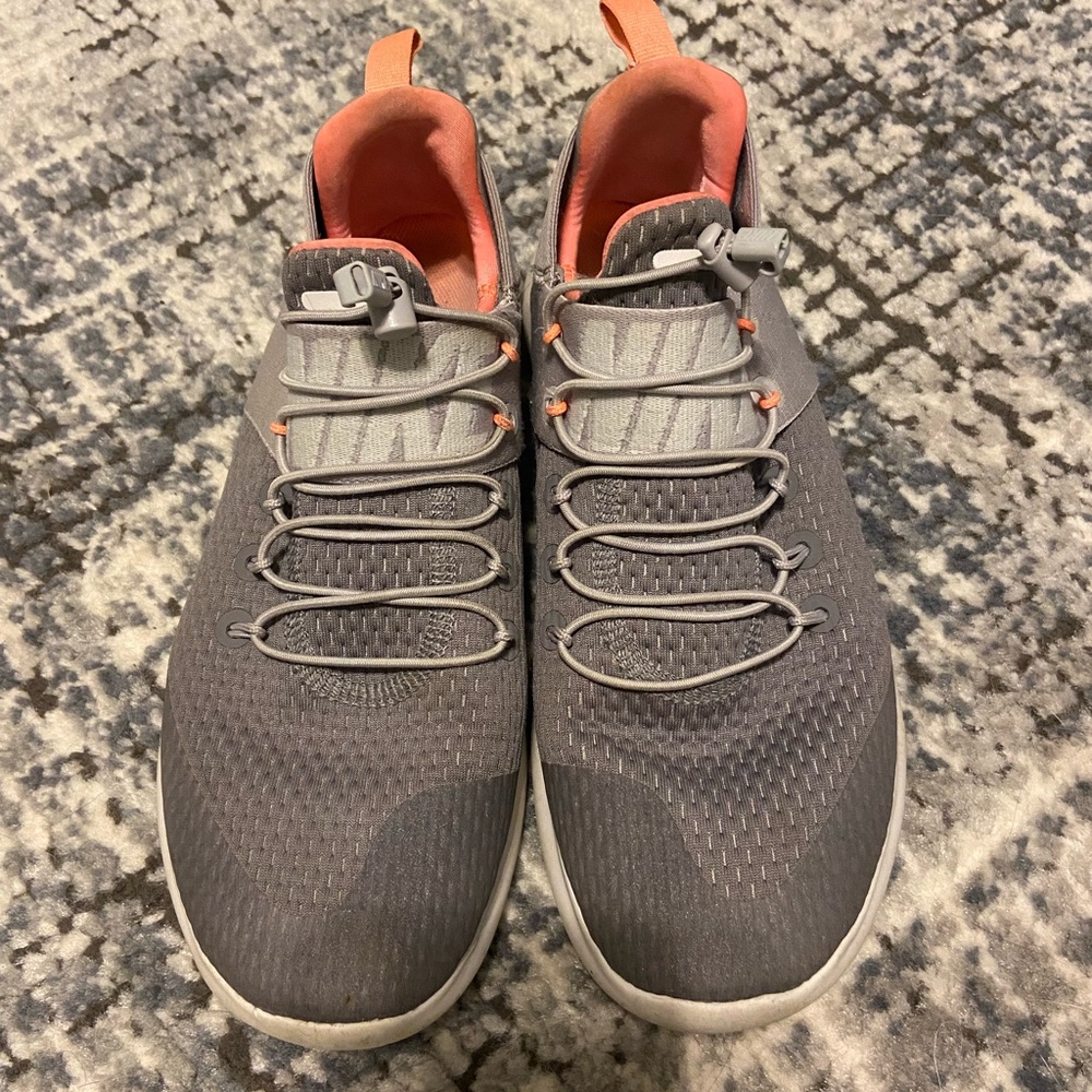Nike tennis shoes